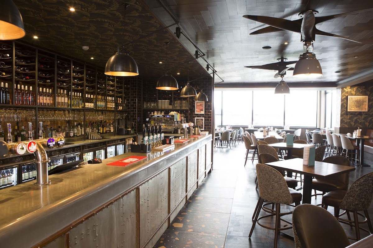 Airport Pub, Manchester Airport — Manchester