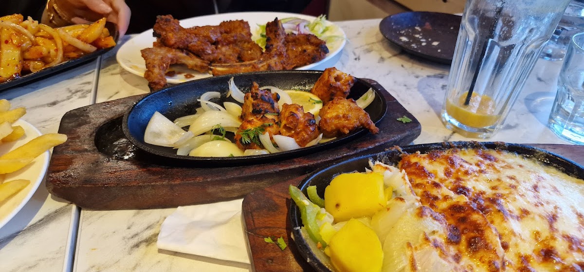 Akbar's Restaurant — photo 2