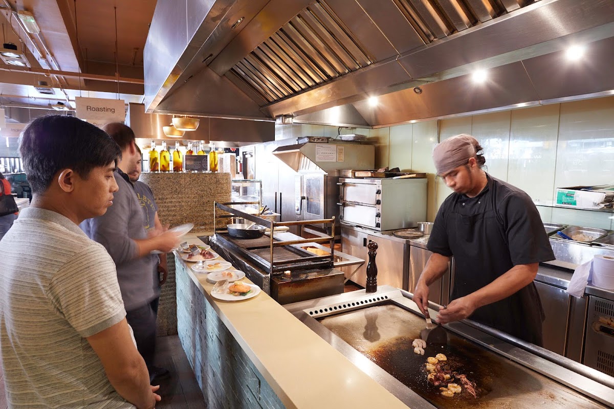 COSMO - All You Can Eat World Buffet Restaurant — Bristol