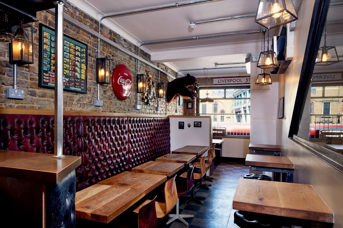 Polo Bar - 24 Hour Great British Cafe — London