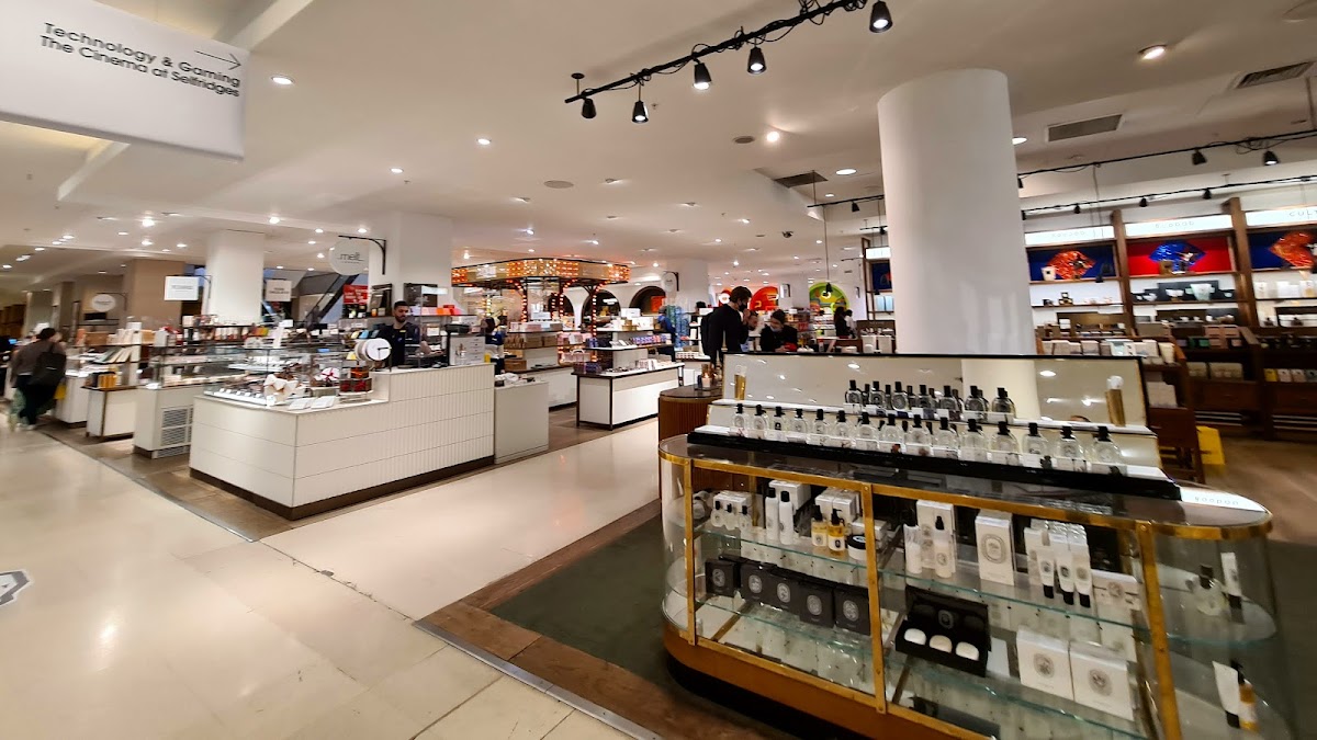 Selfridges — photo 2
