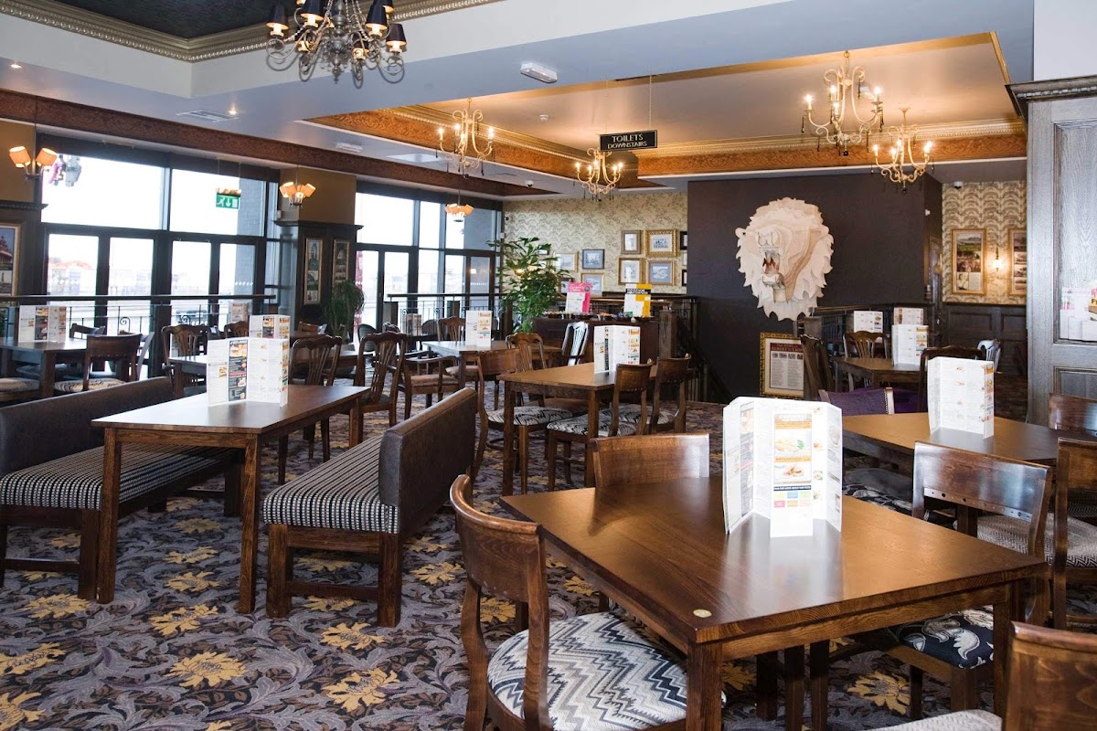 The Albert & The Lion - JD Wetherspoon — Blackpool