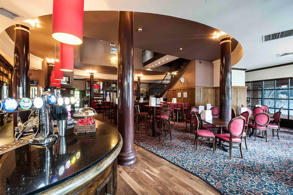 The King & Castle - JD Wetherspoon — Windsor