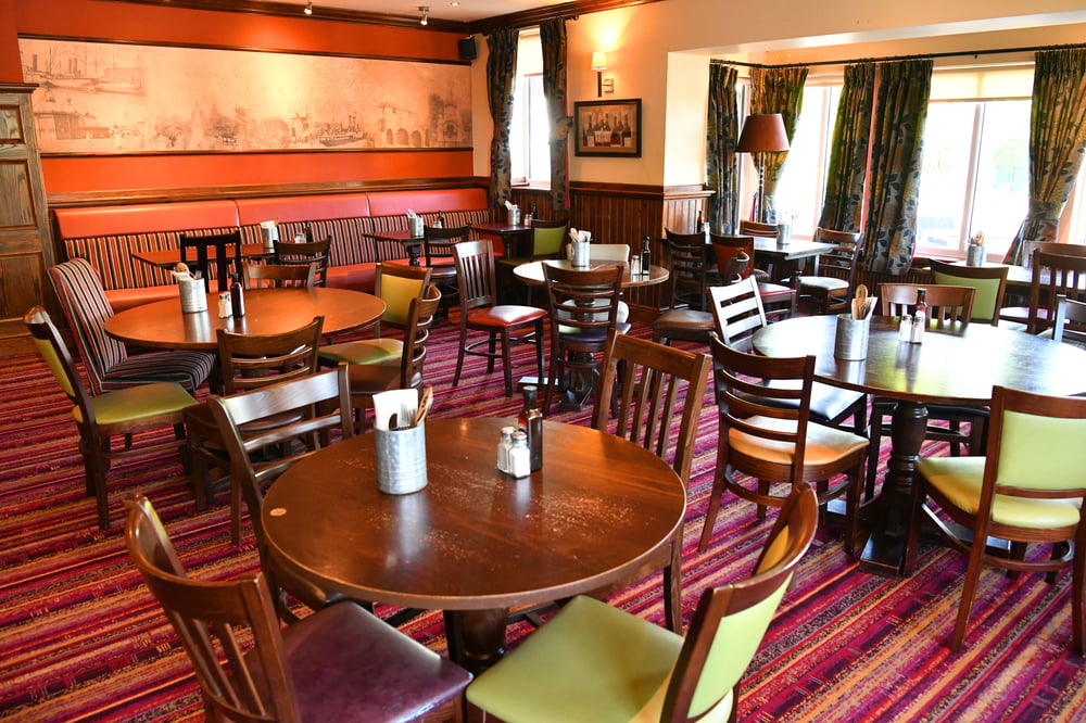 Walnut Tree Farm - Dining & Carvery — Southampton