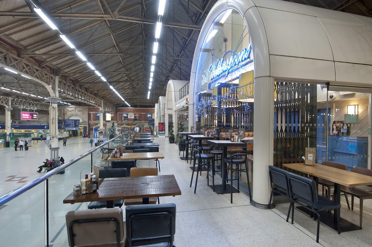 Wetherspoons (Victoria Station) — London