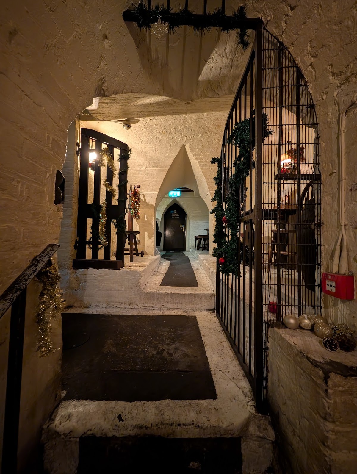 Ye Olde Cheshire Cheese — St Paul's